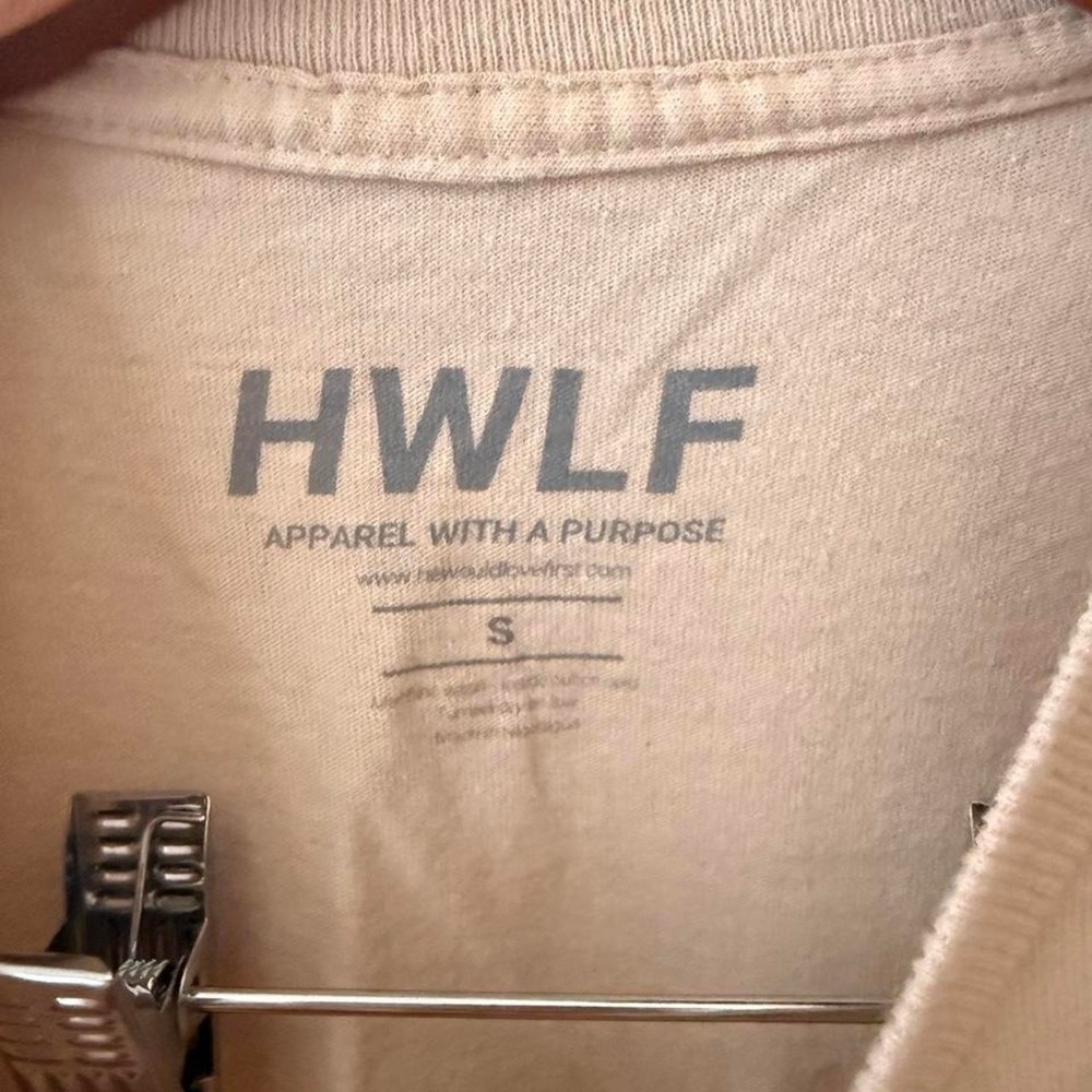 HWLF Good News Tee with white cross graphic Size S - Picture 3 of 4